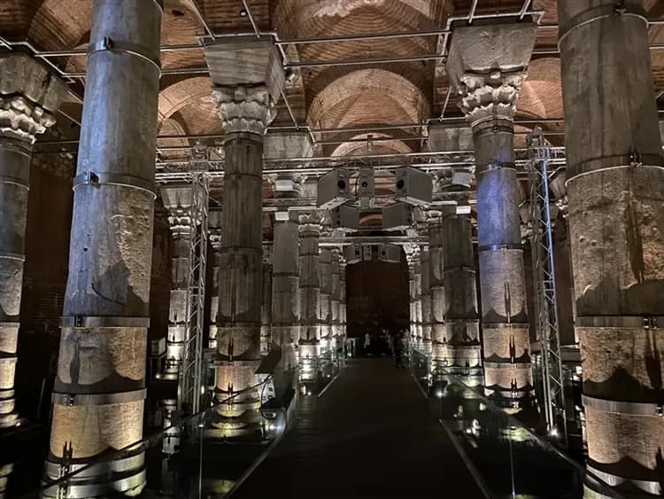 五星阿聯酋》經典土耳其旅遊11日│早鳥購熱氣球│賞花趣、灑鹽哥餐廳、仿洞穴連泊、博斯普魯斯海峽遊船、6大世界文化遺產-16