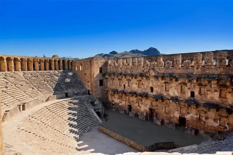 最美經典土耳其11日│直飛二段機│伊堡地窖餐、仿洞穴、地中海連泊、鄂圖曼新舊雙皇宮、雙遊船-5