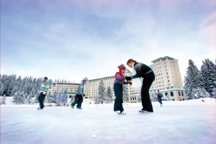露易絲湖城堡旅館-露易絲湖城堡