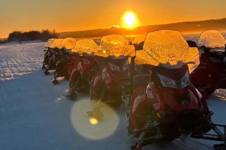 雪上摩托車-雪上摩拖車