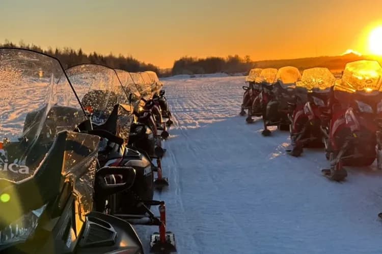 雪上摩托車-雪上摩拖車