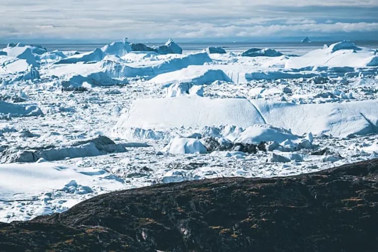 Albatros Arctic Circle 授權提供-瑟默米尤特和冰峽灣健行