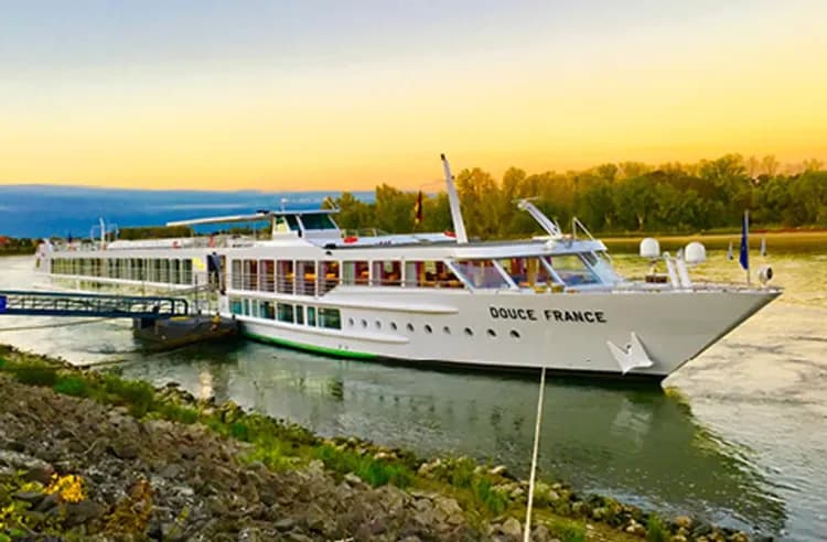 鬱金香花季泛歐河輪萊茵采風+綺麗阿爾卑斯12日