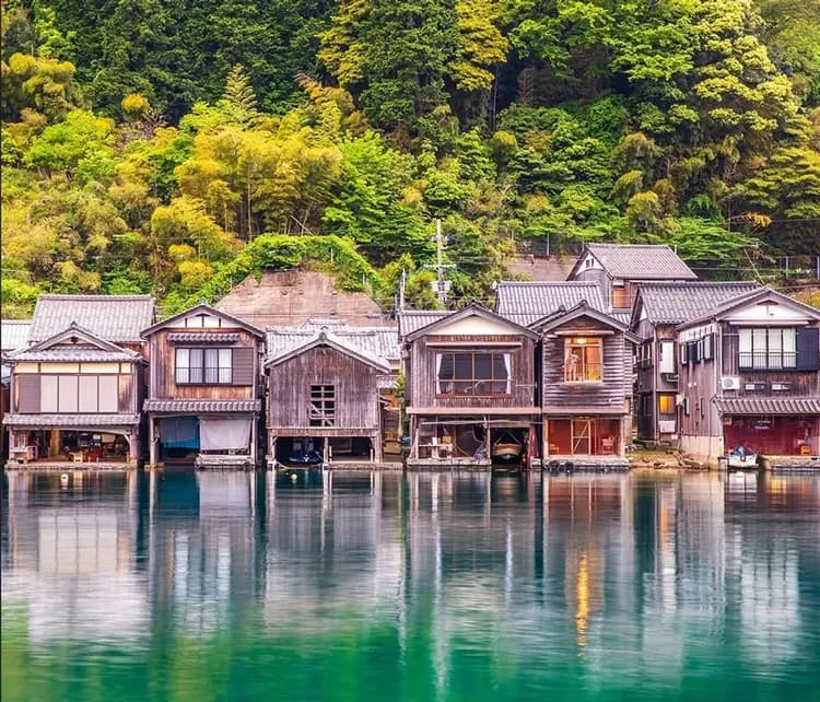 【線上旅展．海京都5日】秘境天橋立、伊根舟屋遊船、伏見稻荷、勝尾寺、三井OUTLET、錦市場、黑毛和牛[含稅]