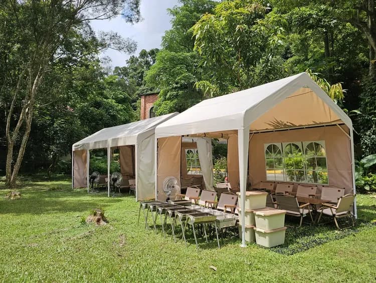 南庄春友彩虹民宿【一泊三食】南庄老街旁 ｜輕露營草皮客廳帳｜ 烤肉套餐｜鬆餅體驗｜早餐｜森林戲水池-8