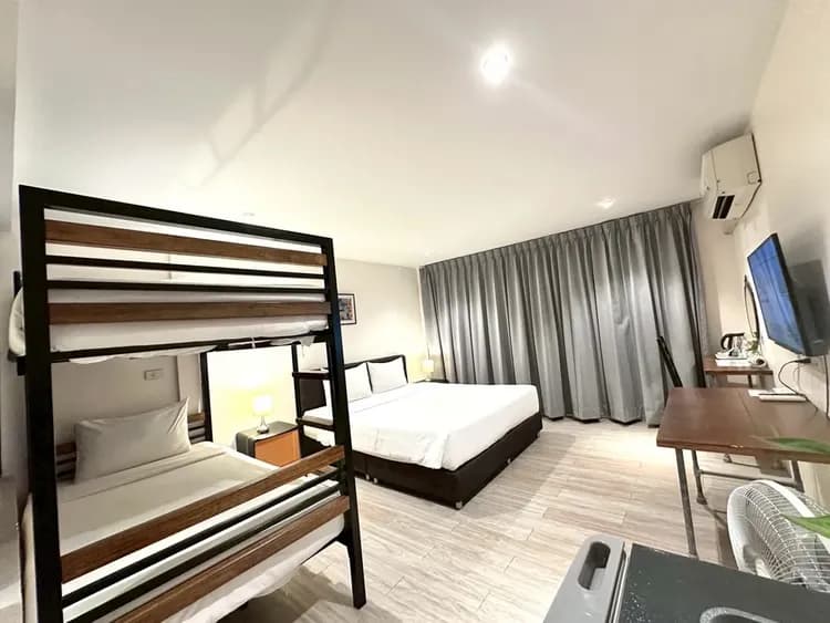 Studio F Sukhumvit-13