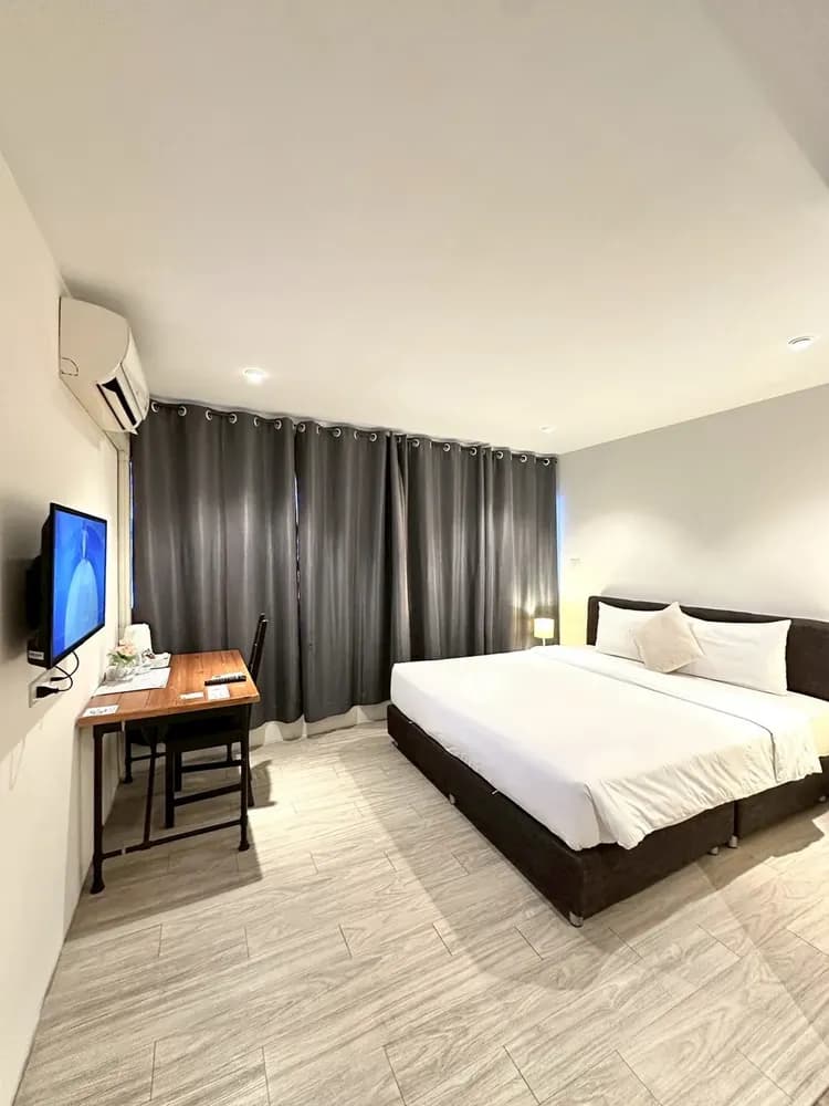Studio F Sukhumvit-8