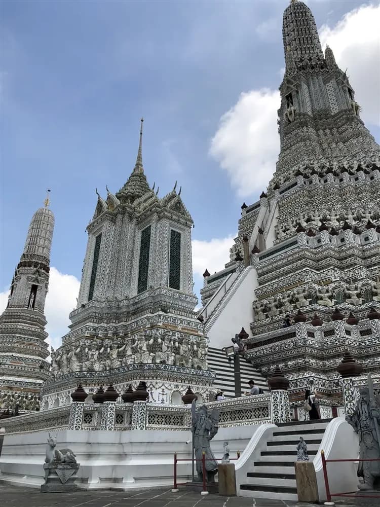 泰國嗨玩曼芭夜未眠｜丹嫩莎朵水上市場.美功鐵道.沙灘俱樂部.OceanSky海天盛宴5＋1日｜高雄出發-7