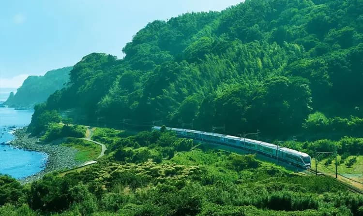 輕奢行│關東伊豆鐵道│豪華列車SAPHIR踴子號．三島天空步道．伊豆全景公園．神秘堂島天窗洞｜溫泉5日-6