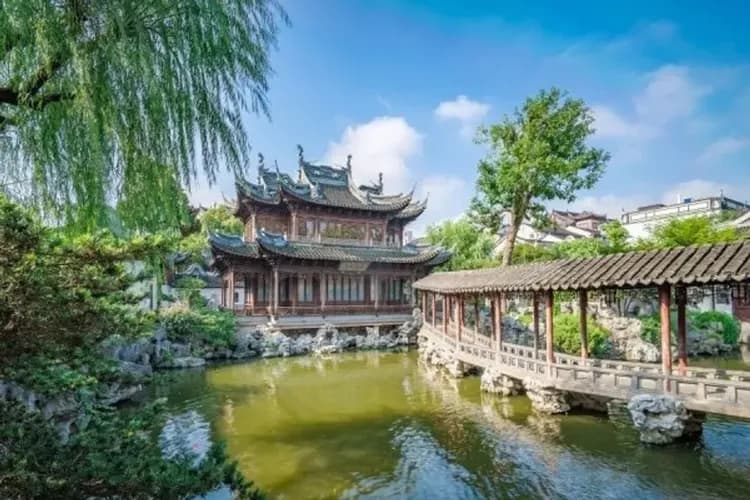 花現荷比、故事江南～鬱金香花園、歐洲之桅登頂、夜宿烏鎮古城、五星深坑洲際10日-12