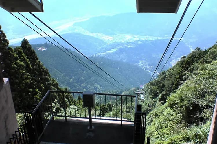 櫻紛飛東京｜富士山春櫻美景.身延山纜車.河口湖天晴號.小石川後樂園.新宿御苑.美食溫泉五日-6
