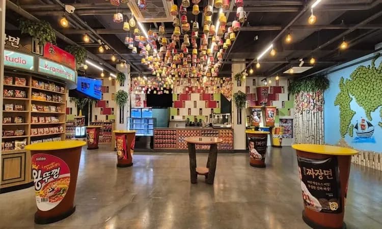 K-RAMEN STUDIO (漢江拉麵DIY體驗館)