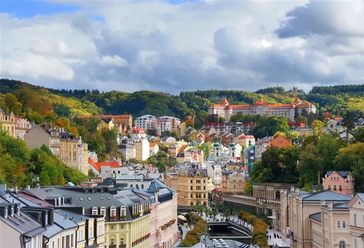 預購3000｜奧捷旅遊｜絕美湖景國王湖遊船,哈修塔特,童話庫倫洛夫,維也納熊布朗,美景宮,百水公寓10日-10