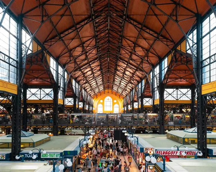 冬季熱銷｜奧斯匈｜匈牙利連泊三晚,茜茜公主雙宮,多瑙河遊船,漁人堡,布拉提斯拉瓦8日-5