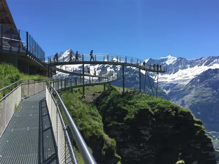 春遊折3千｜特選瑞士｜馬特宏峰．冰河3000高空吊橋．雙火車．愛的迫降場景10日(慕尼黑來回)-14