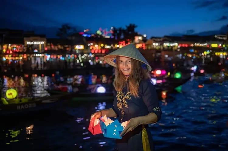 經典五星中越峴港｜會安古城.祈福水燈.巴拿山纜車.峴港魅力歌舞秀.迦南島椰林生態.最美公路海雲嶺五日｜含稅簽-7