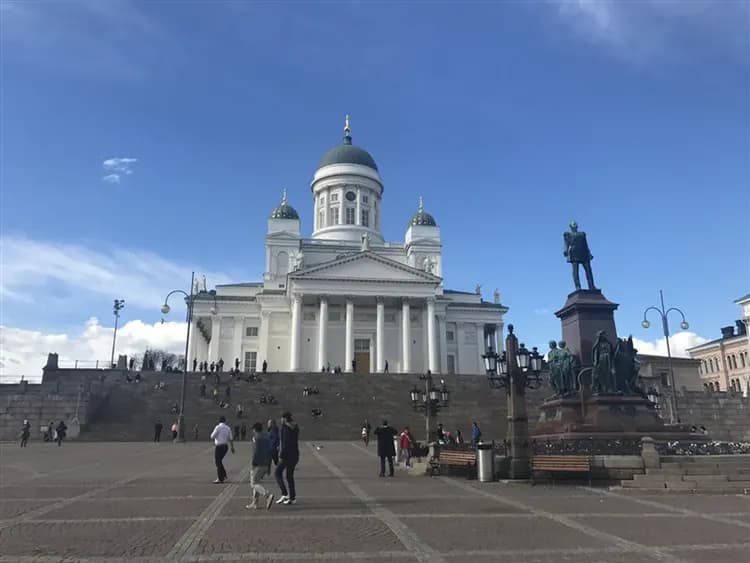 暢遊北歐四國13日｜松恩峽灣遊船．過夜郵輪．瑞典市政廳．景觀縮影火車．佛洛伊恩山纜車．獨家蘋果農場-13