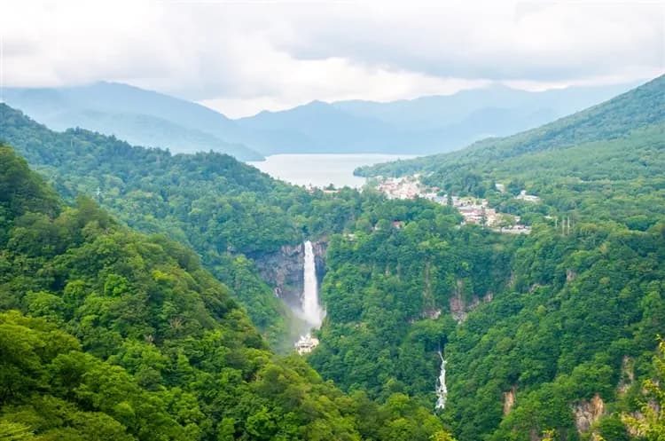 東京旅遊｜世界遺產日光.東照宮.草津湯畑.達摩DIY.輕井澤.雙溫泉五日｜高雄來回-5