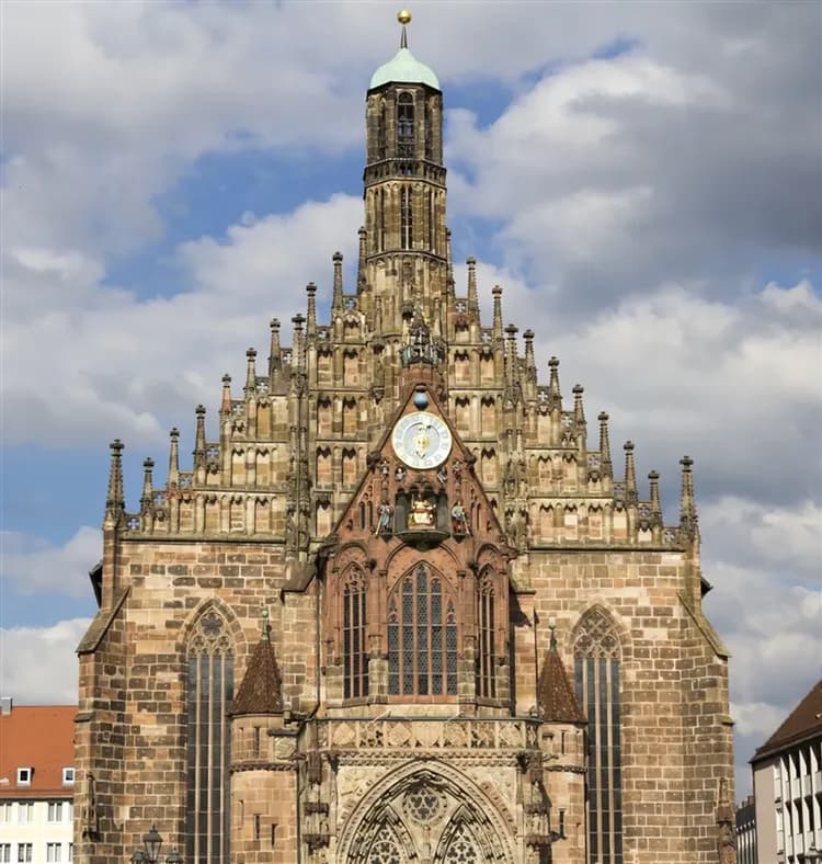 高雄來回｜童話奧捷德｜雙點進出．慕尼黑王宮．童話雙堡．國王湖．維也納．布拉格．庫倫洛夫．OUTLET購物10日-13