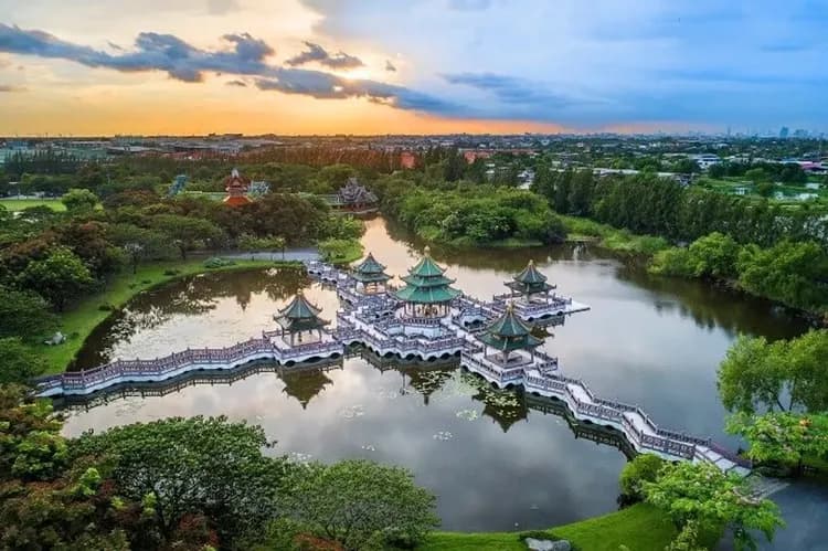 暹羅古城(小象飯糰餵食)