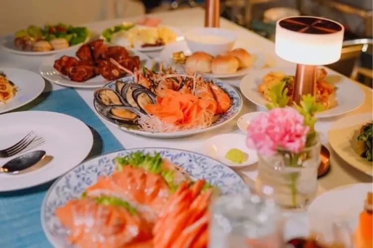 嘉年華號夜遊湄南河(來回約2小時、含自助晚餐)