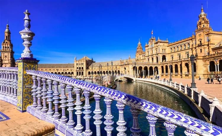 玩樂369│經典西班牙旅遊│七大世界遺產．三大高第建築．巨石鎮．懸崖山城．白色小鎮．二晚五星11日(雙點進出/中段搭機)-18