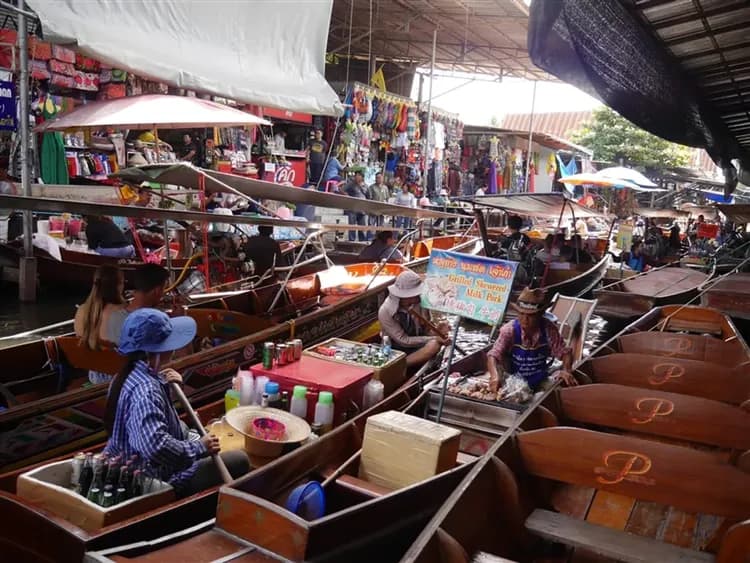 春遊泰國│無購物,曼谷網評五星,河畔私廚泰式美饌x碼頭夜市,綠山動物園,美功鐵道市場,鄭王廟,水上漂浮咖啡廳五日-9
