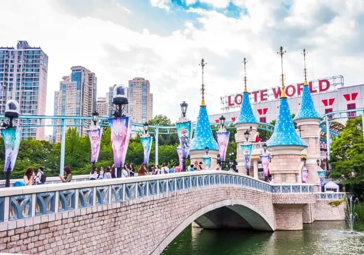 春夏促銷｜限量搶購首爾｜暢遊樂天世界樂園.可愛繽紛童話村.南山三景首爾塔.國民美食韓式炸雞.必逛百貨＋明洞四日