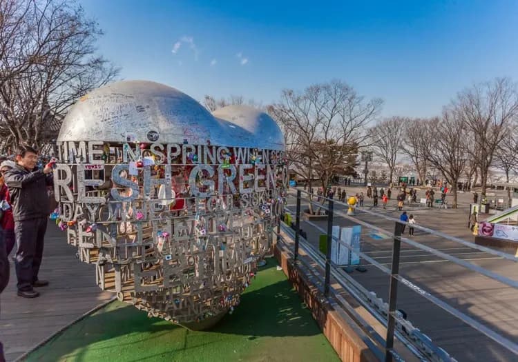 春夏促銷｜限量搶購首爾｜暢遊樂天世界樂園.可愛繽紛童話村.南山三景首爾塔.國民美食韓式炸雞.必逛百貨＋明洞四日-5