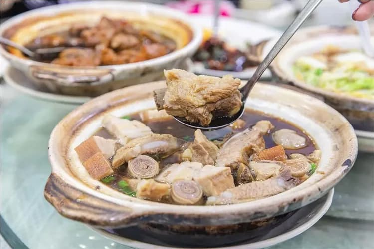 當地特色美食-肉骨茶