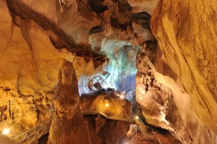 椰殼洞-怡保椰殼洞