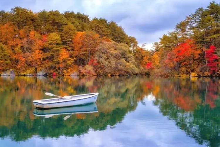 夢幻高原五色沼