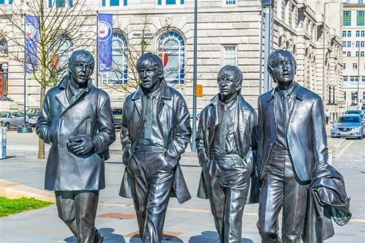 好運發發發｜特選英國｜傲慢與偏見莊園．峰區小鎮漫遊．莎翁文學小鎮．大英博物館．雙大學城．都鐸小鎮．倫敦輕旅行10日-11
