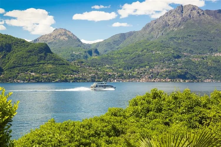 暑假折$3000│經典義大利│兩大教堂登頂．花神咖啡館．科莫湖遊船．托斯卡尼酒鄉．饗食米其林．法拉利高鐵．三大城連泊10日-19