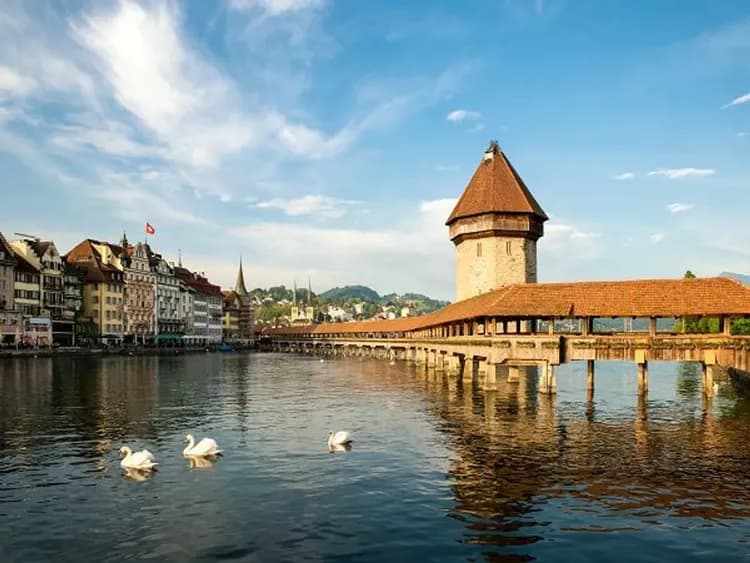 KHH君臨德瑞～皮拉圖斯山頂飯店、童話新天鵝堡、快線景觀列車、德國五星飯店10日-6