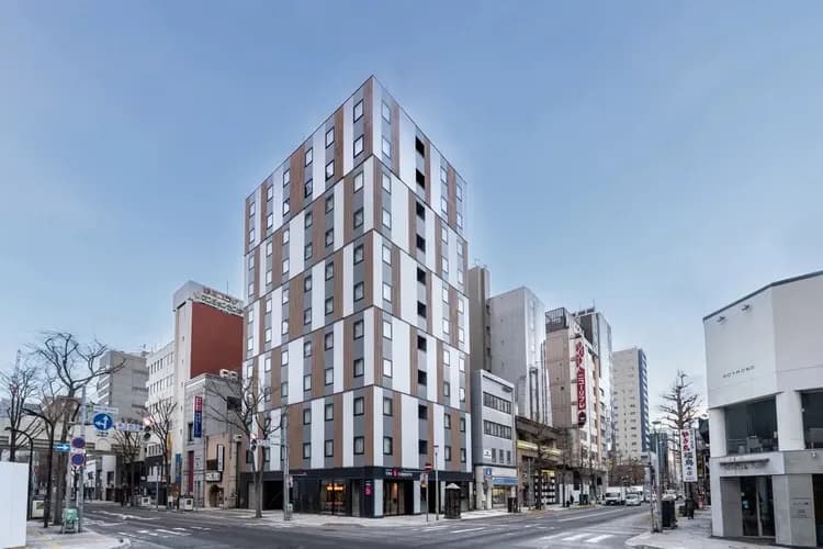 the b 札幌(the b Sapporo)