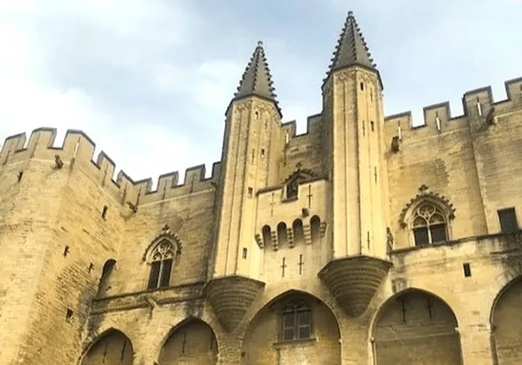 法國旅遊, 南法景點, 教皇宮