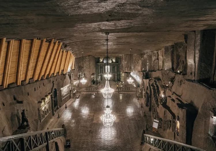 維利奇卡鹽礦地下教堂