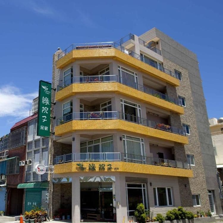 Kenting green courtyard bed and breakfast-12