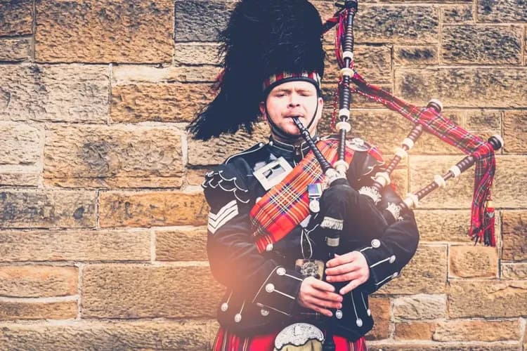 蘇格蘭旅遊,蘇格蘭高地, 蘇格蘭風笛秀