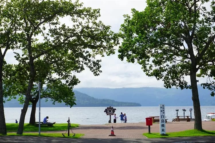 三零深度北海道旅遊｜全程無自理餐.世界自然遺產.知床半島遊船.愛努傳統舞蹈.砂湯體驗.旭山動物園.三大螃蟹溫泉八日-10