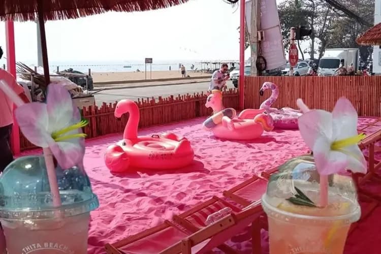 粉紅沙灘俱樂部(水上摩托車、香蕉船、水上沙發艇)