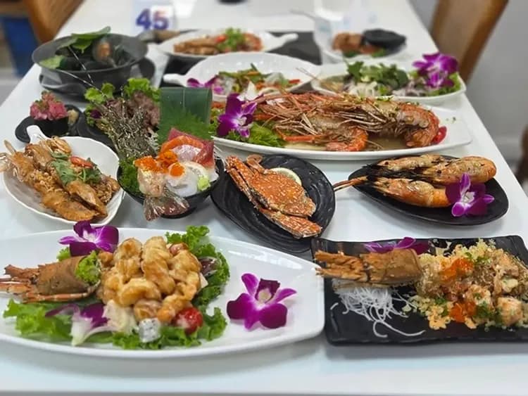 Buffet Rimnam(水果龍蝦+龍蝦壽司+龍蝦沙西米+海鮮肉品火鍋吃到飽+飲料無限暢飲)