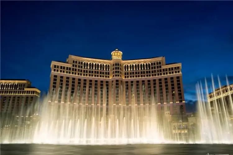 美西森呼吸～五大國家公園、峽谷蒸汽火車、羚羊谷惡魔島、高空旋轉纜車、經典賭城夜遊10日-6