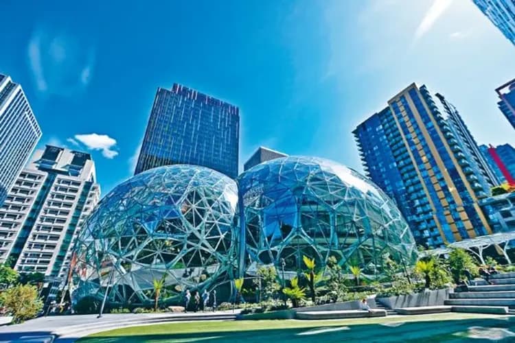 舞動的精靈～黃刀鎮極光(三晚)、卡梅倫瀑布、愛戀溫哥華、浪漫西雅圖10日-5