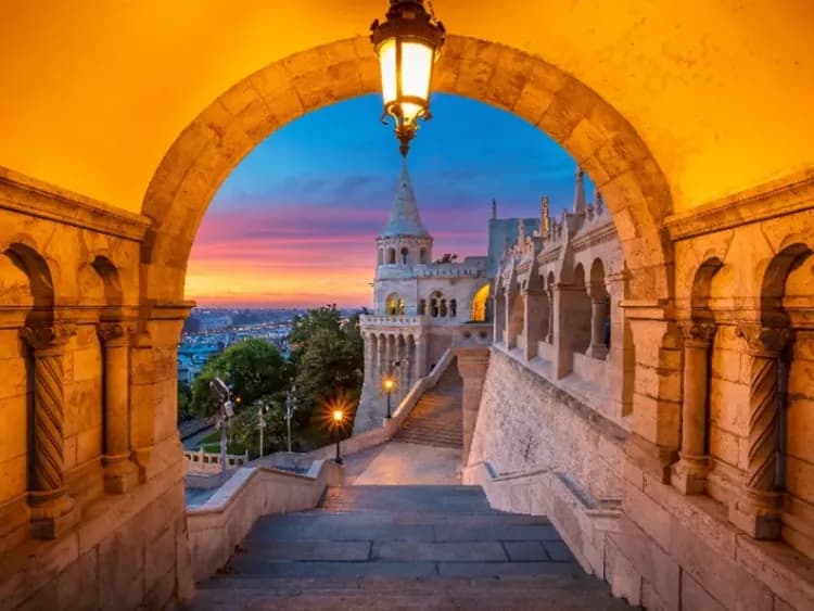 【漫遊奧捷斯匈１０日】三遊船、漁人堡、地下溶洞、布拉格城堡、米其林推薦、庫倫諾夫[含稅簽]-14