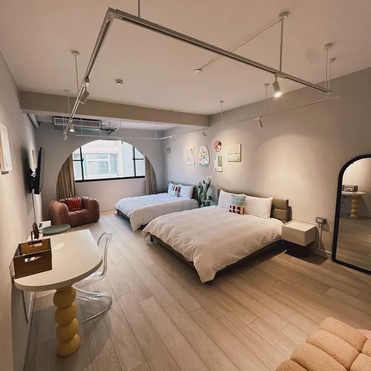 台南酩宿包棟民宿｜6-12人包棟、電麻/KTV/酒吧風、近台南火車站-16