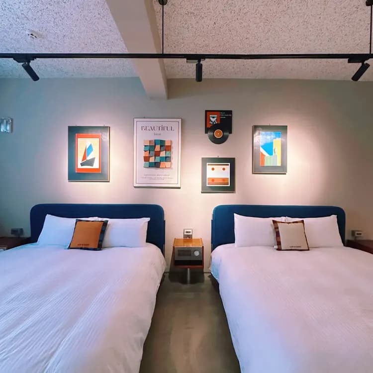 台南包棟酩宿｜6-12人包棟、調酒/電麻/KTV/酒吧風、近台南火車站-12