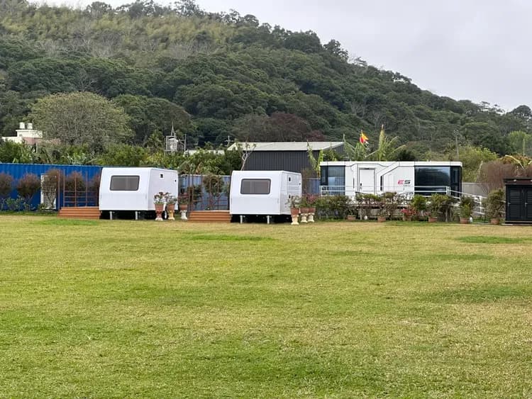 流星花園幸福樂活露營區｜全新上架！百萬夜景、三層樓高溜滑梯、親子友善步道-12