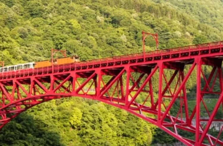 【長輩推薦．秋楓鐵道北陸５日】黑部立山、上高地、白川鄉合掌村、兩晚溫泉、無自理餐[含稅簽]